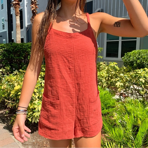 SOLD🎈 - Picture 3 of 3